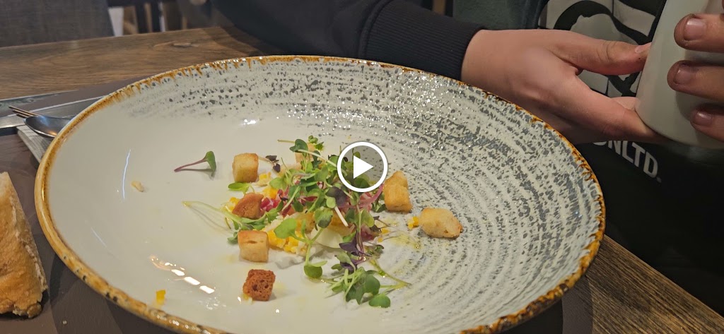 Essentia Restaurante — Videos