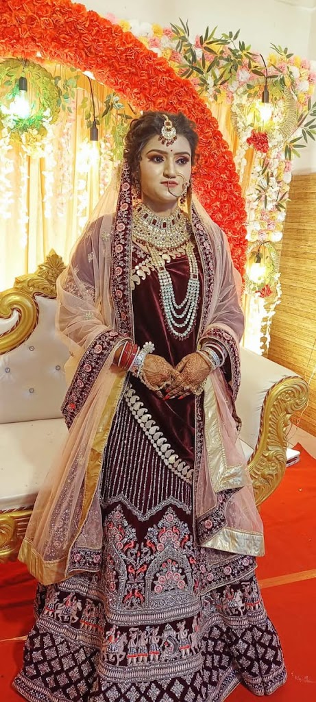 Makeup World Beauty Saloon