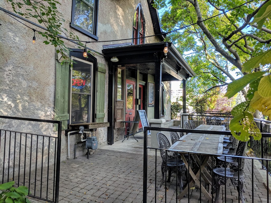 Einstein's Cafe in Guelph