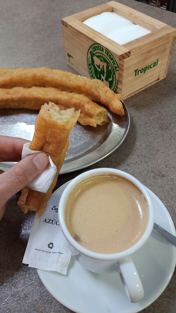 Cafeteria Churreria Mi Julliet — Cafe