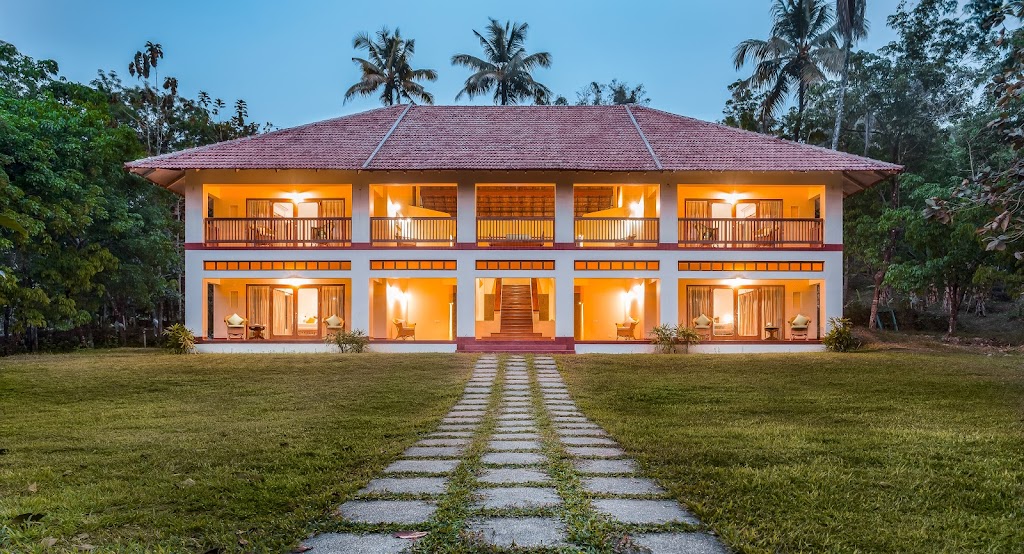 Windermere River House