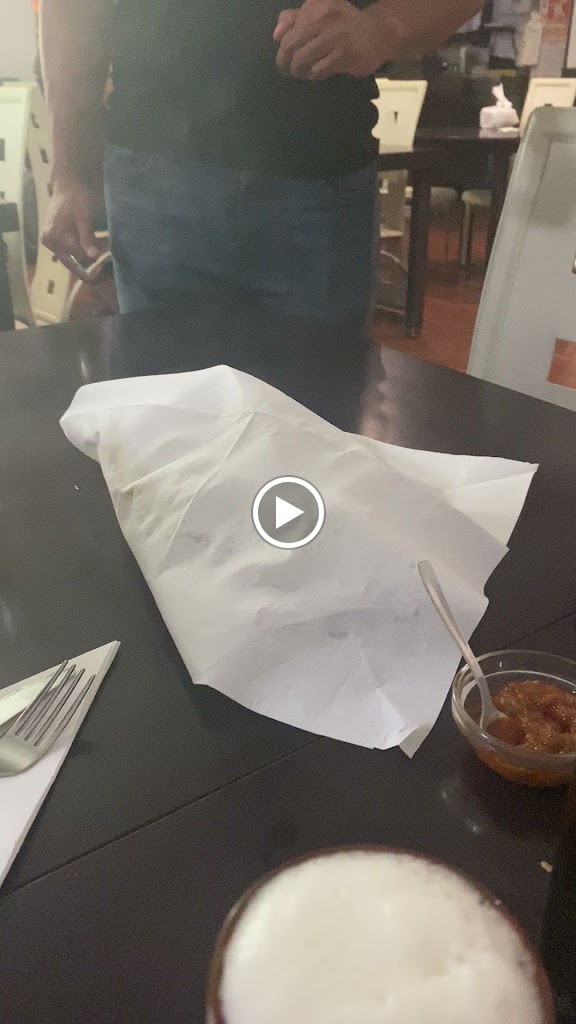 Restaurante Chino Rong Chen Jiu Lou — Videos