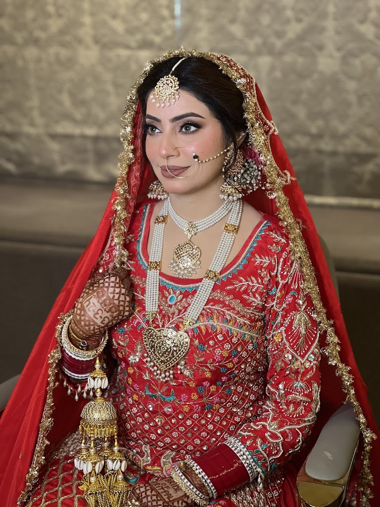 Divya Makeovers Best Bridal Makeup Artist In Jalandhar Bridal Specialist