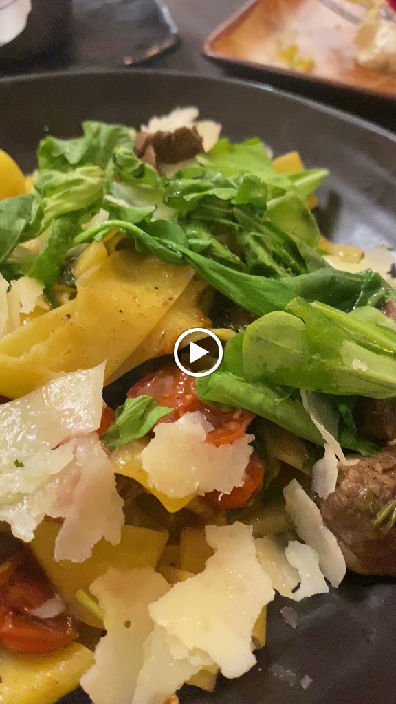 Restaurante Casa Parmigiano — Videos
