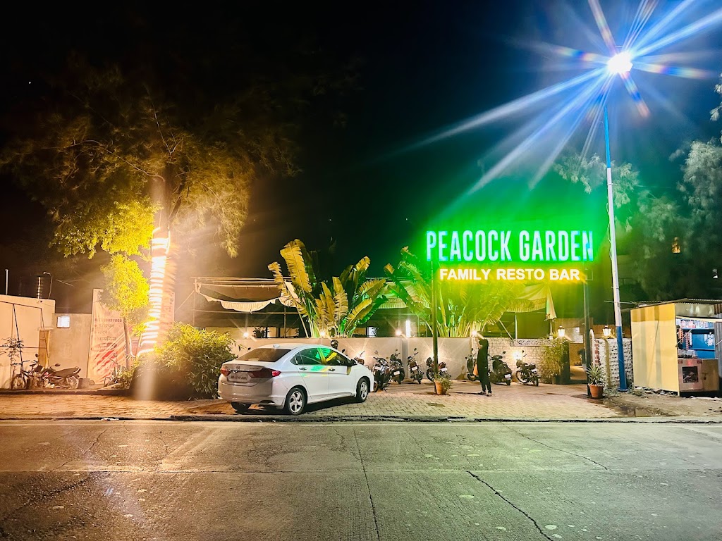 Hotel Peacock Garden And Lodging