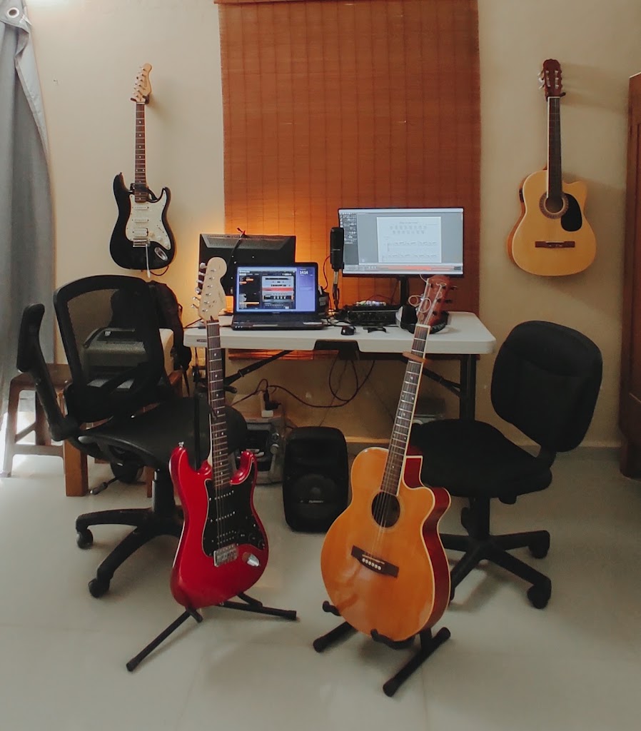 Clases de guitarra, ukelele y canto, reparacion de guitarras