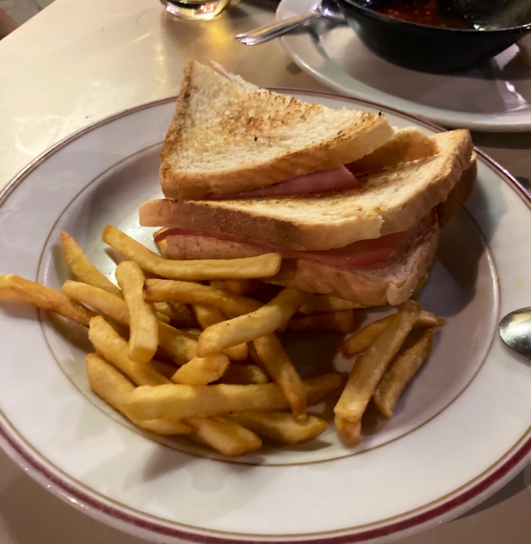 La Alcaparra — Papas fritas