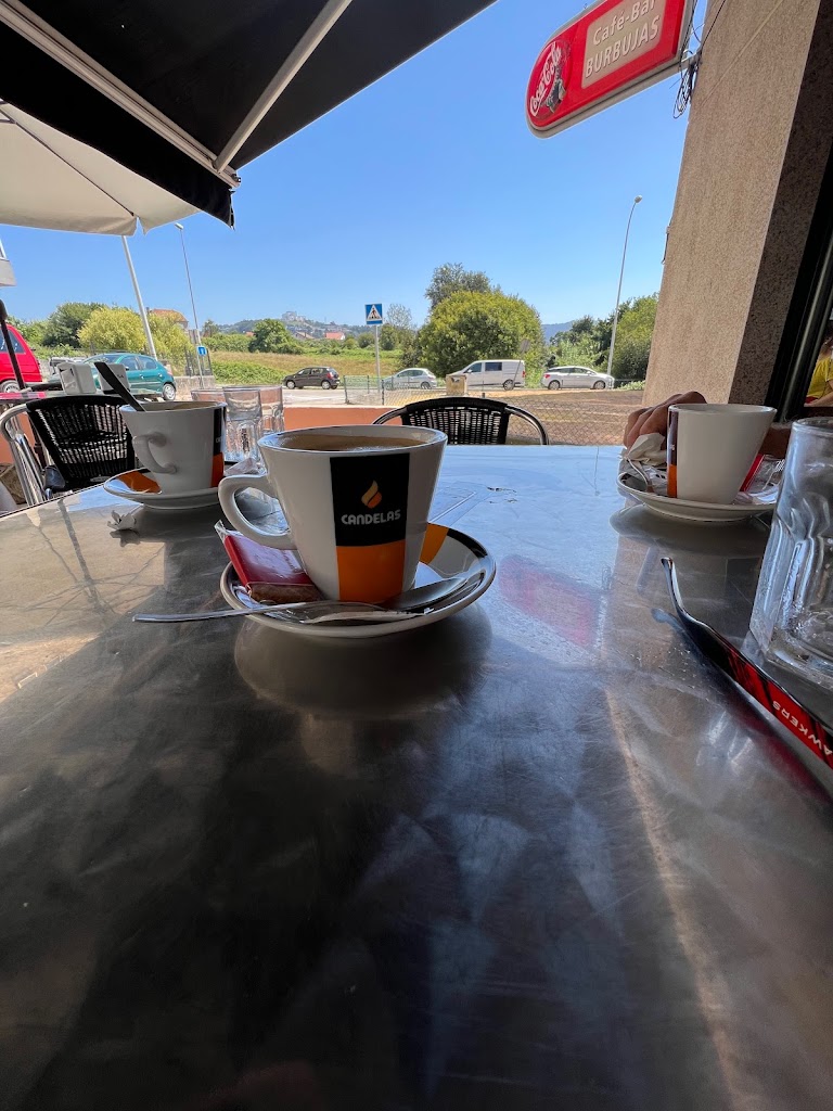 Cafe Bar Burbujas — Cafe