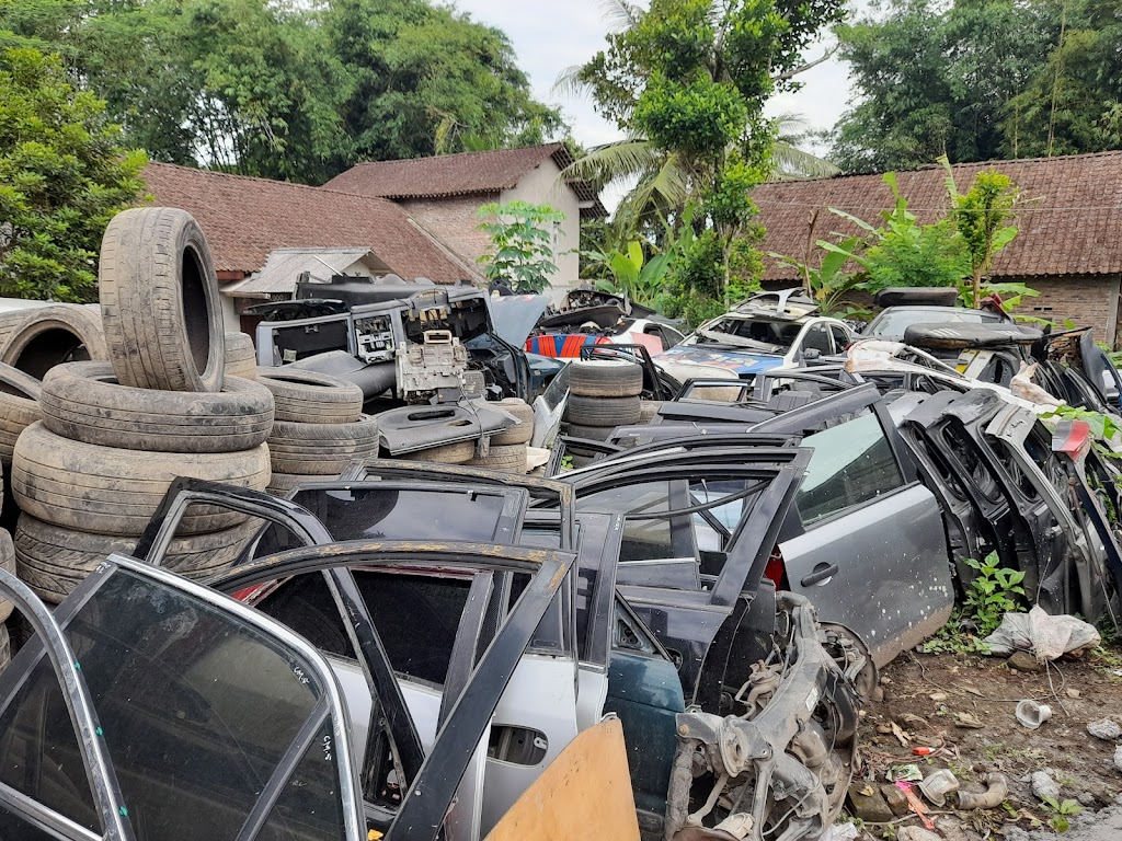 Copotan sparepart mobil magelang