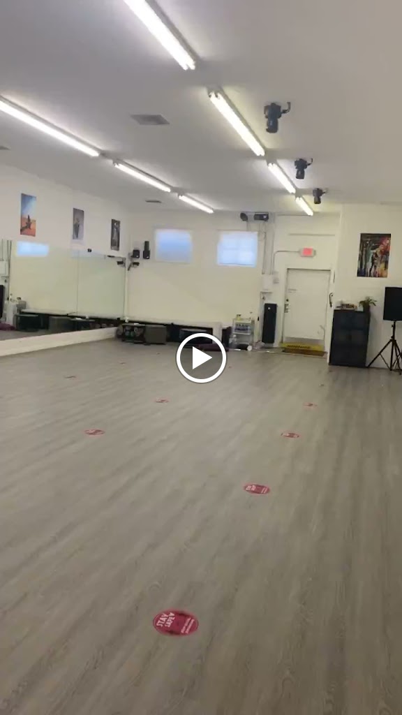  Glow Dance & Fitness