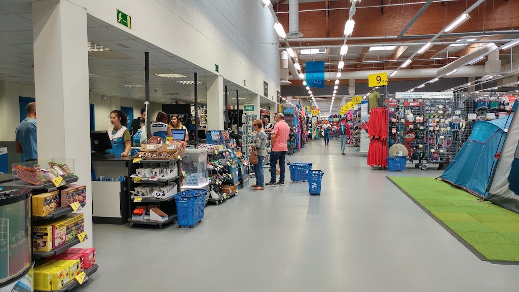Centro Comercial y Parque de Ocio Parc Valles — Interior