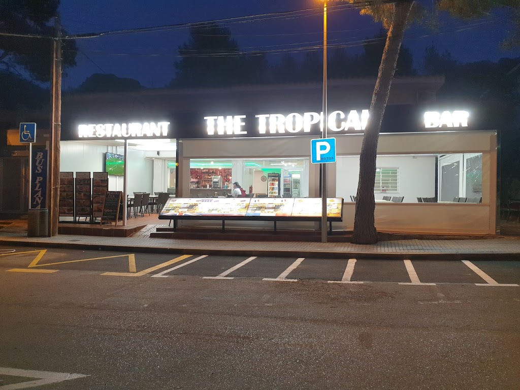 THE TROPICAL CAP SALOU