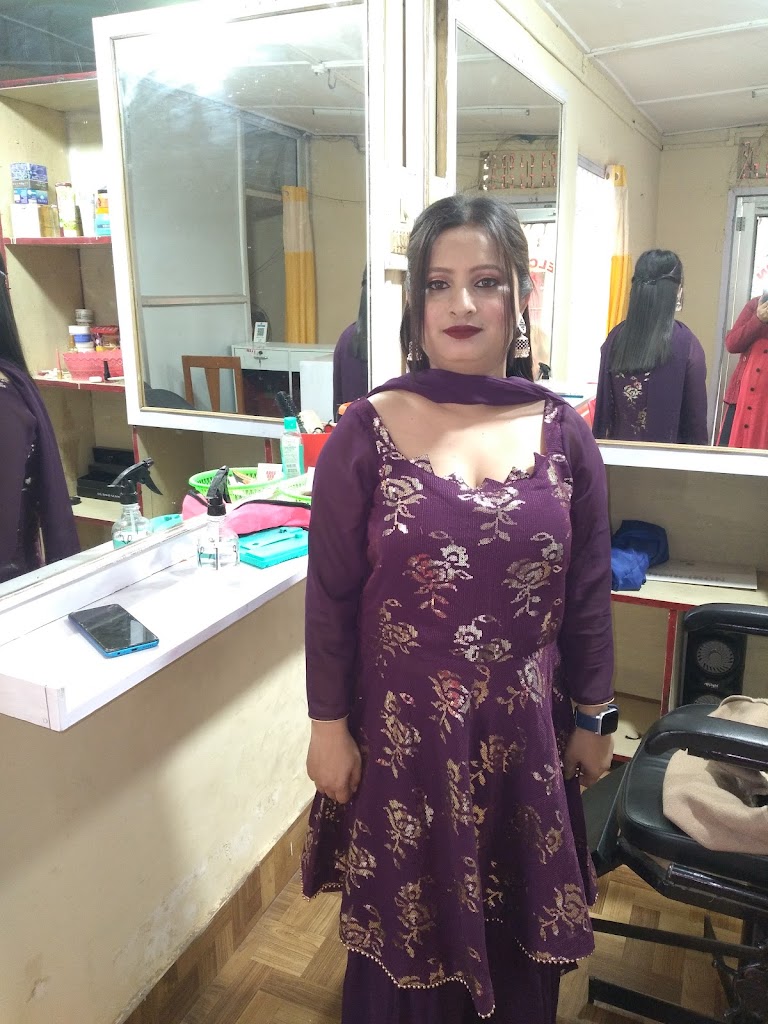 Biju Renee S Beauty Parlour