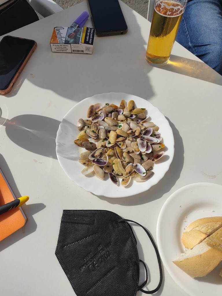 Bar Lucia — Comida y bebida