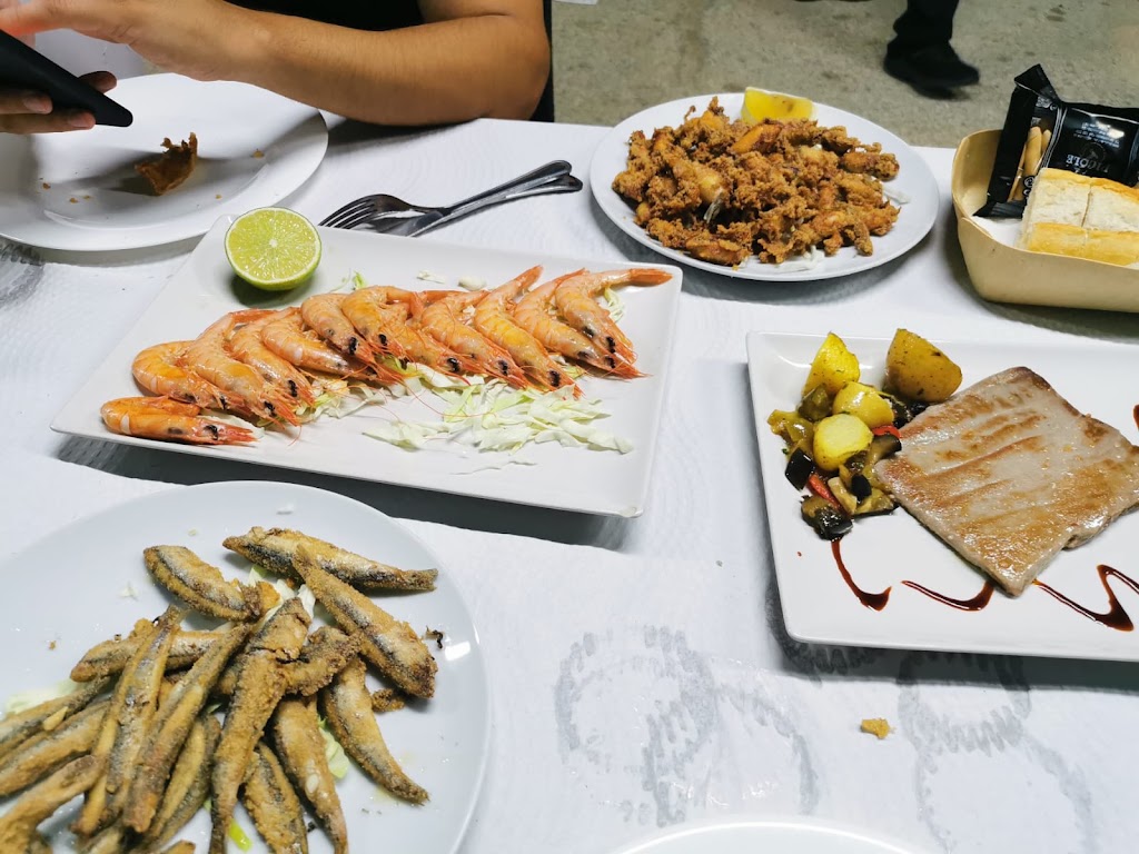 Restaurante El Boqueron — Comida y bebida