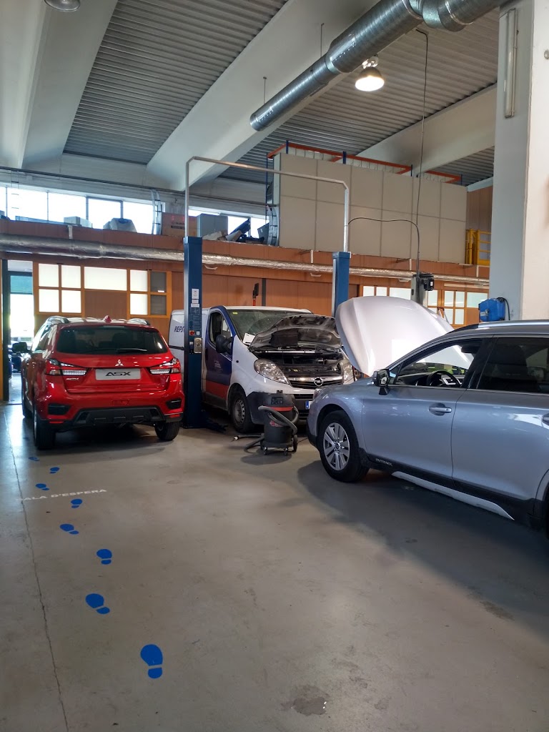 Angel Danes - TALLER I RECANVIS MITSUBISHI- C/ Dels Vilabella 1- 08500 VIC (Barcelona) — Concesionario de automoviles