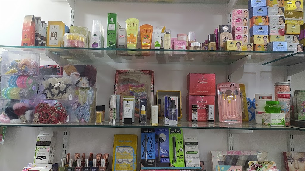 Glamour Beauty Parlour And Cosmetics