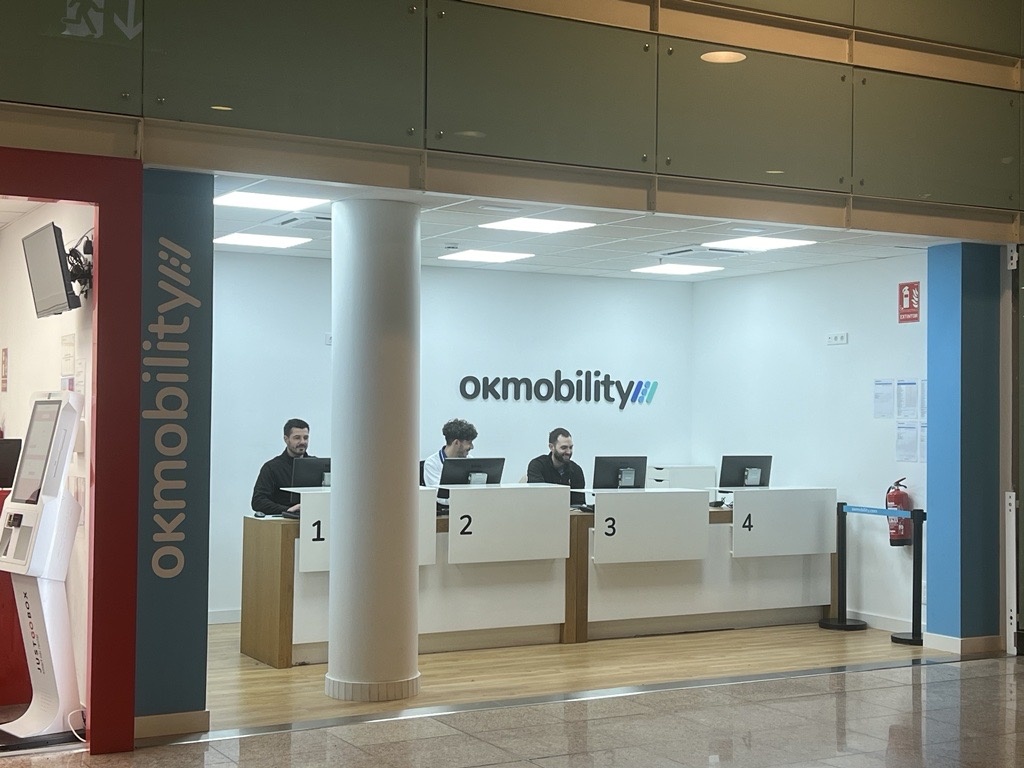 OK Mobility - Barcelona Aeropuerto T1 y T2 — Exterior