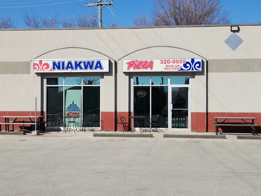 Niakwa Pizza in Steinbach