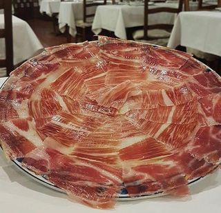 Restaurante Babia — Comida y bebida