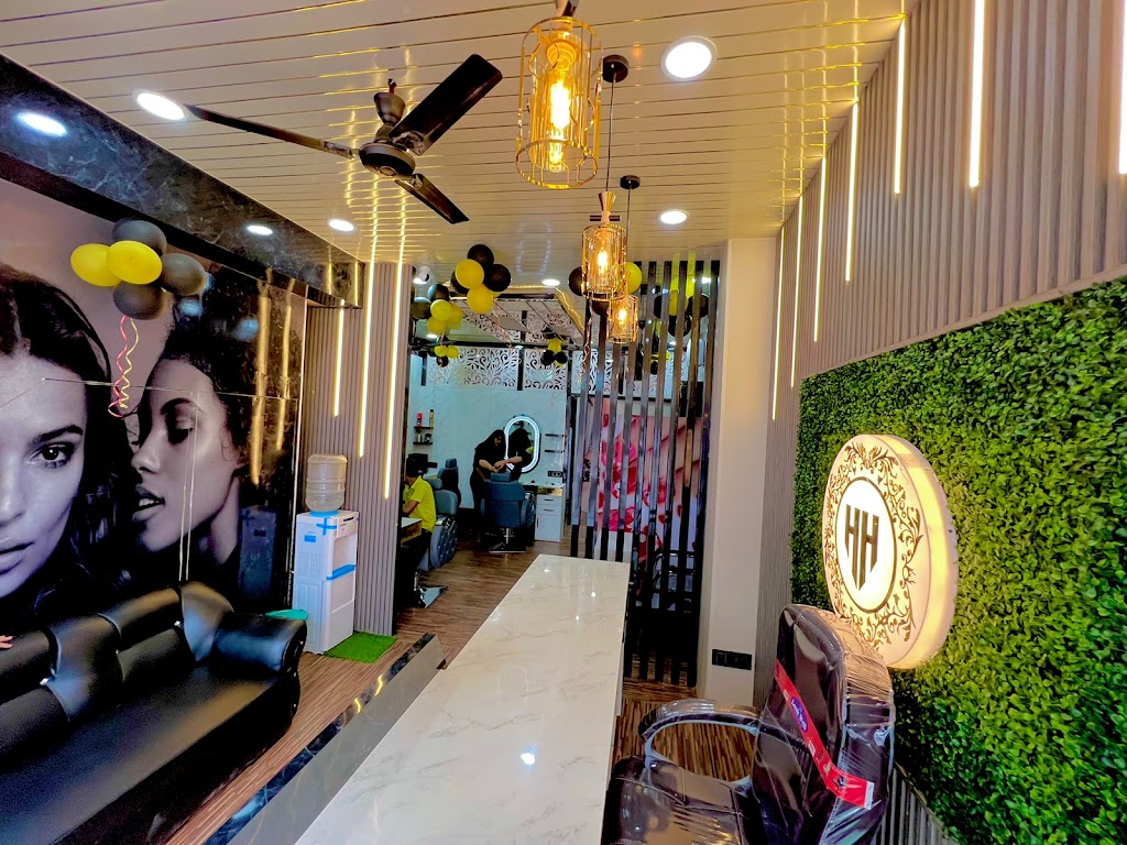 Halo Hair A Unisex Salon