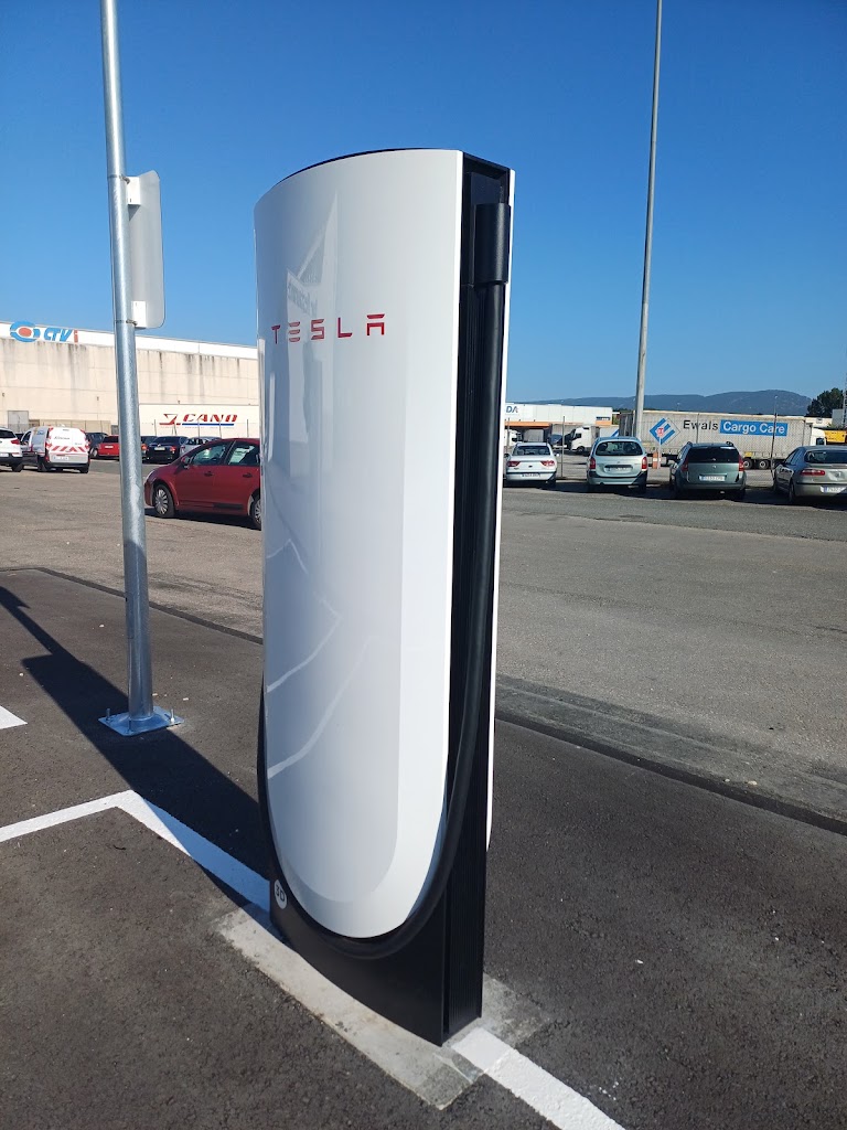 Tesla Supercharger