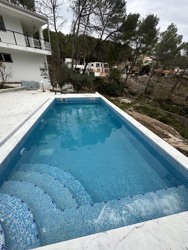 Piscinas-fels S.L Reparacion y Construccion de Piscinas