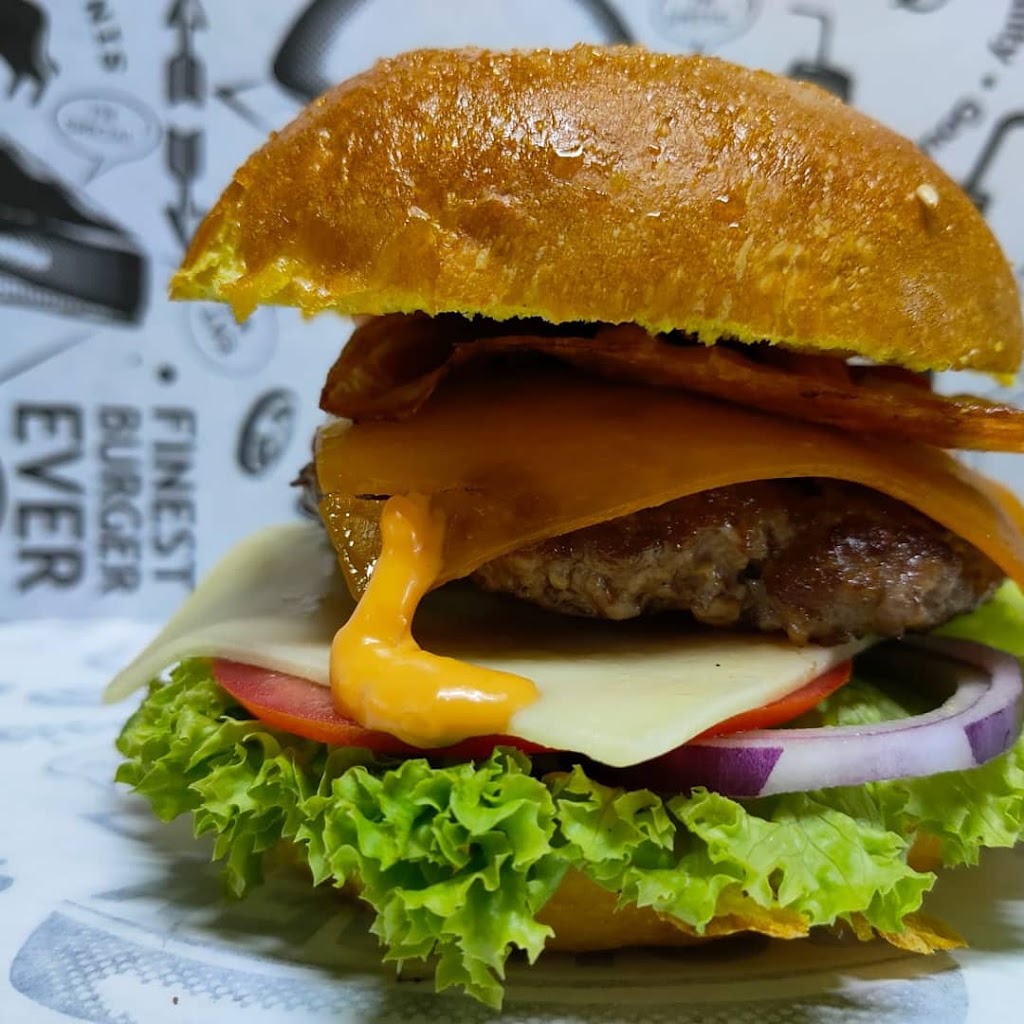 La Moncloa Tasca Pizzeria — Hamburguesa
