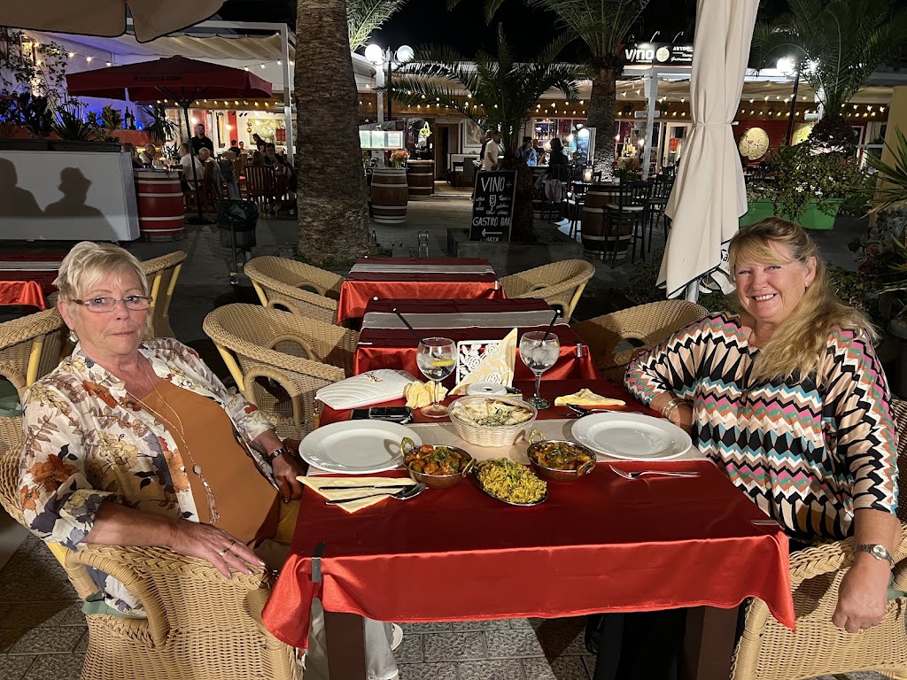 Shahi Indian Restaurant — Ambiente
