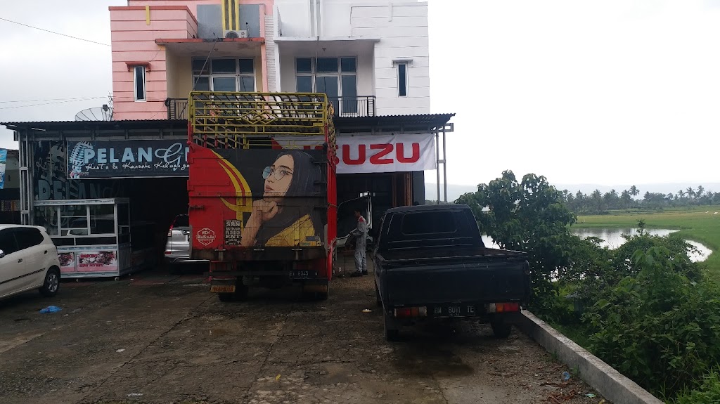 ASTRA ISUZU SOLOK