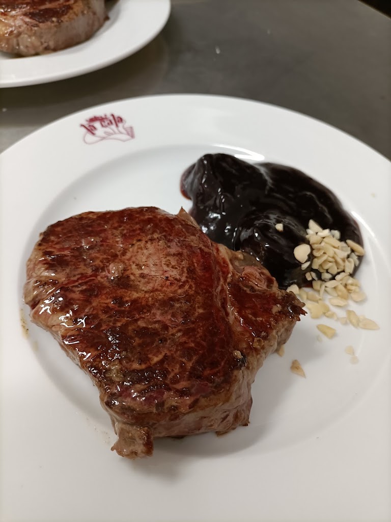 Bar La Cala — Comida y bebida
