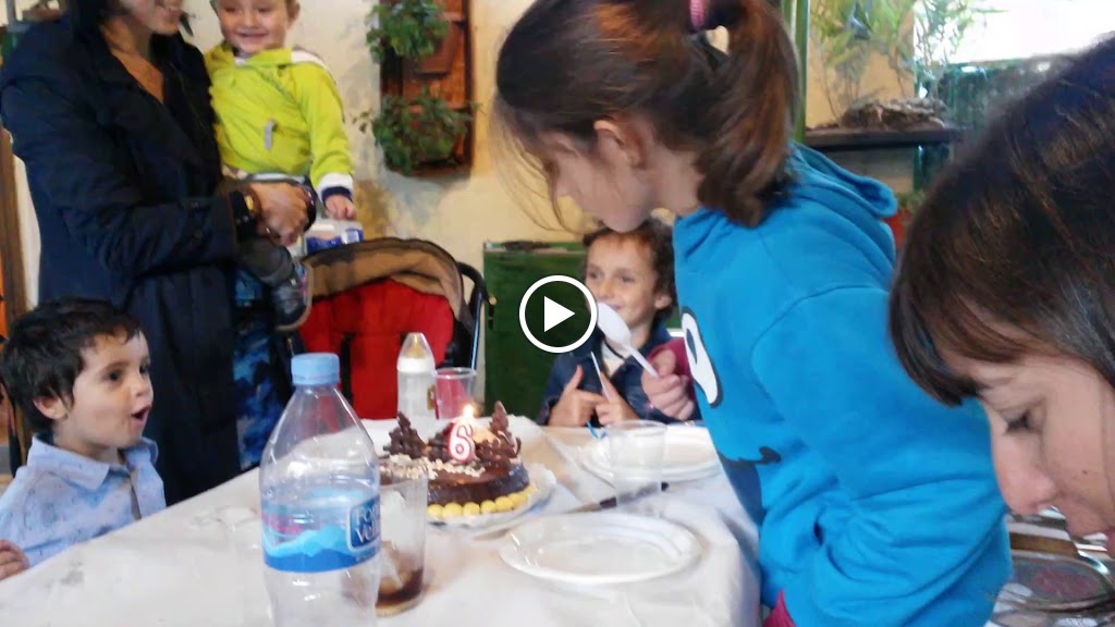 Bar El Pozo — Videos