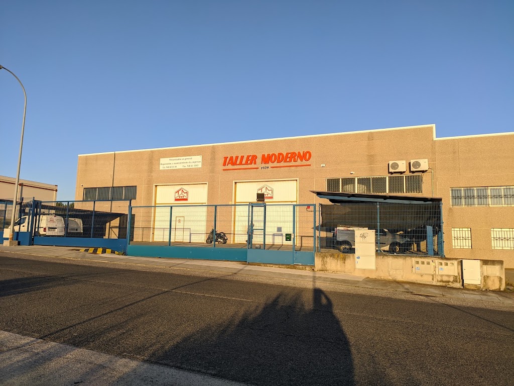 Taller moderno — Del propietario