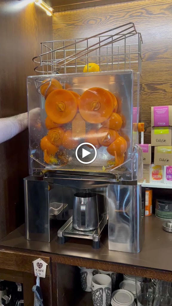 La Brujula Cafe — Videos