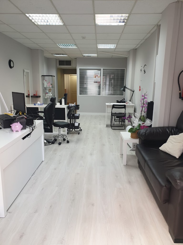 SEI BELLA — Interior