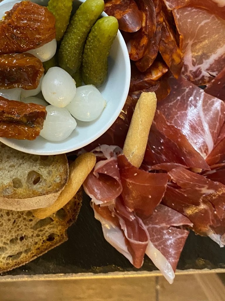 Bar EzDok Zaizoi Eibar — Comida y bebida
