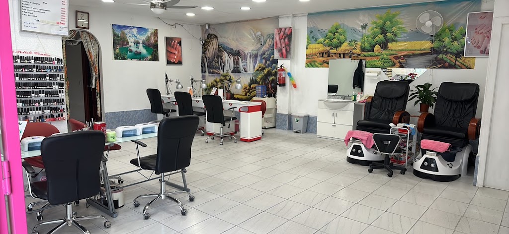 VietNamNails — Interior