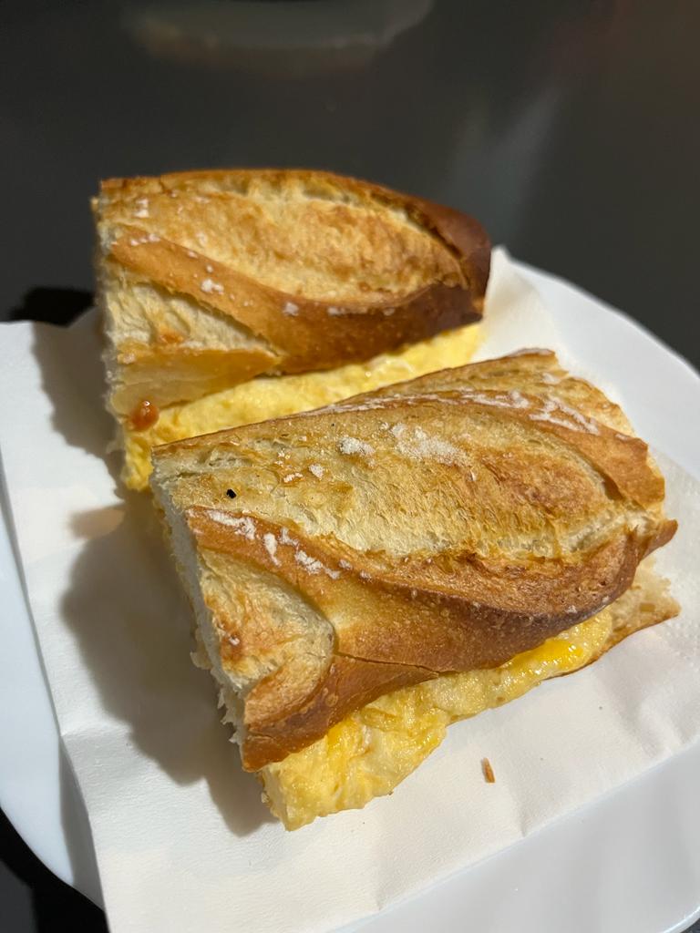 Bar Keops — Comida y bebida