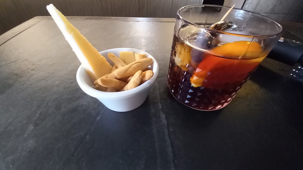 La Forja Cafe & Bar — Comida y bebida