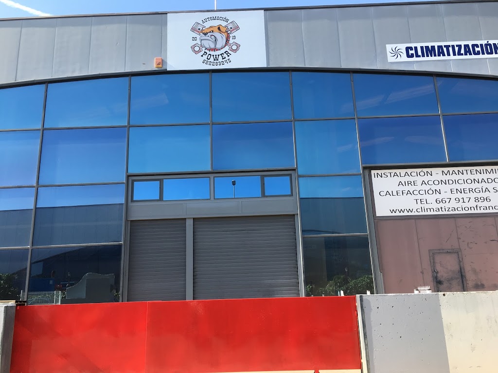 Taller Automocion Power — Exterior