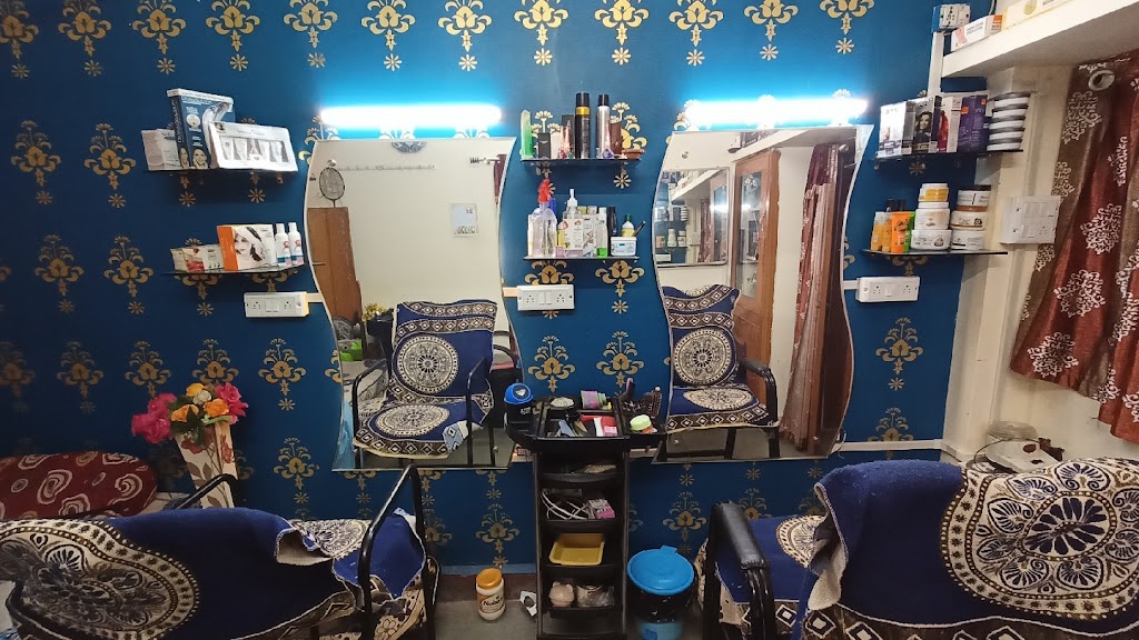 Palak Beauty Parlour
