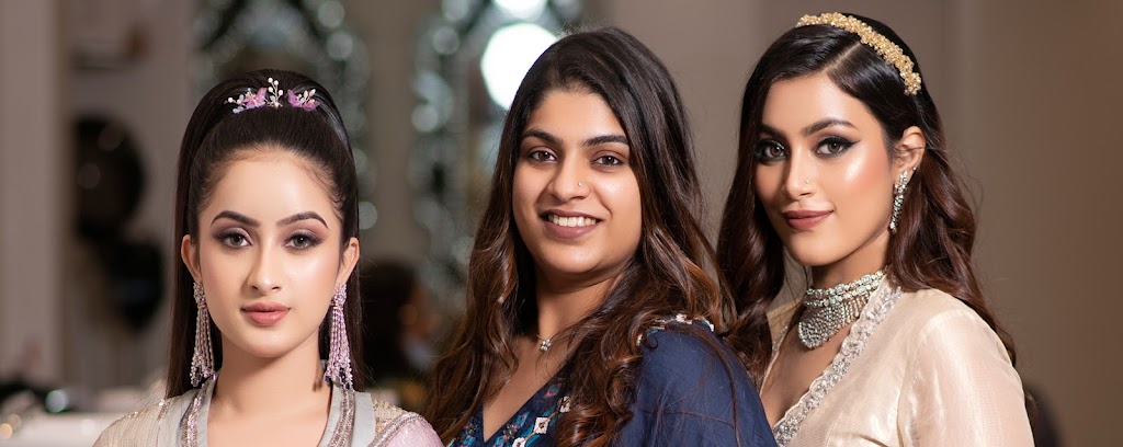 Am Unisex Salon Makeup