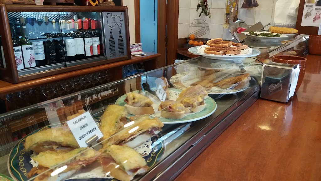 MESON LA RONDA — Comida y bebida