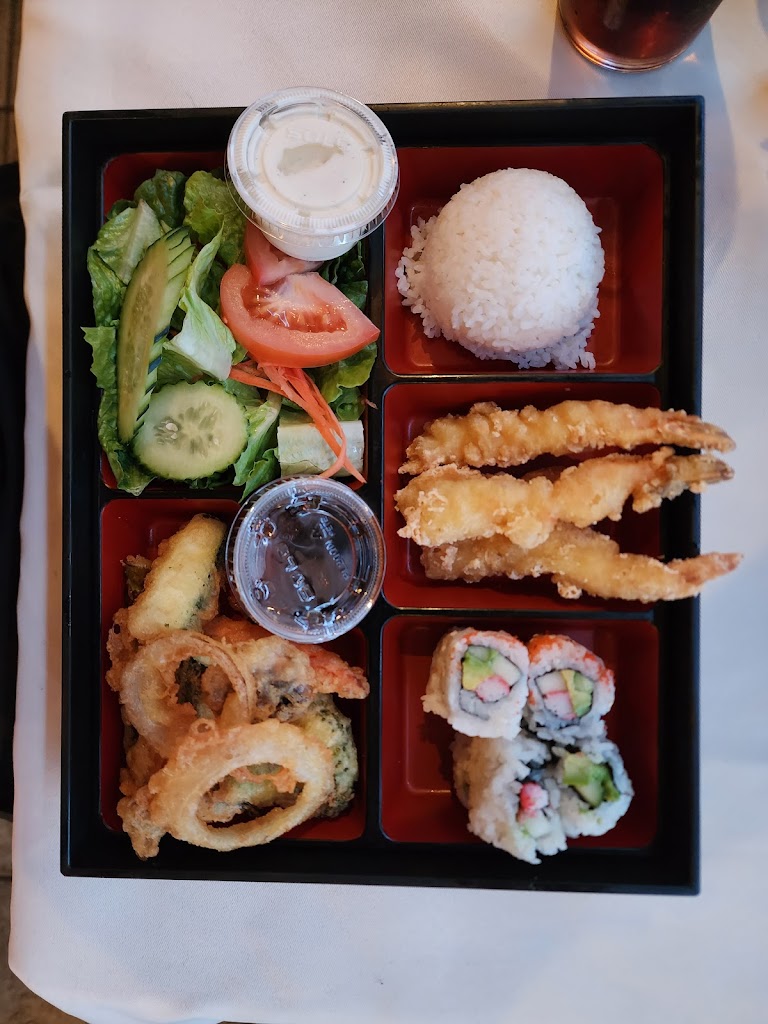 Thai Taco Sushi Bar & Grill