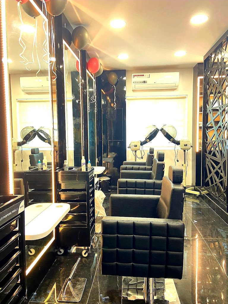 Green Trends Unisex Hair Style Salon