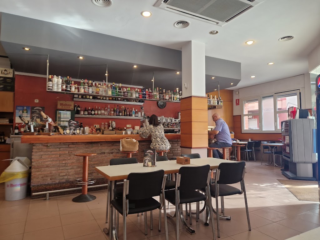 C A N O Bar & Restaurant — Ambiente