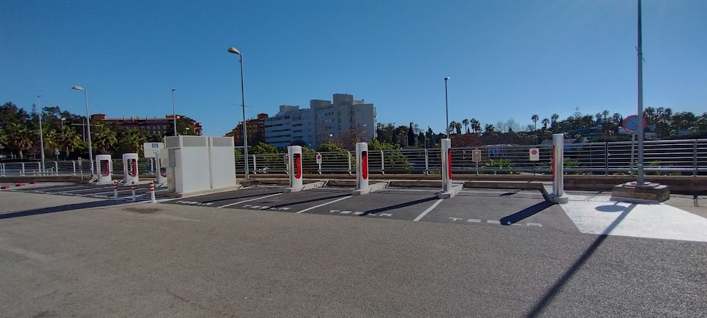 Tesla Supercharger