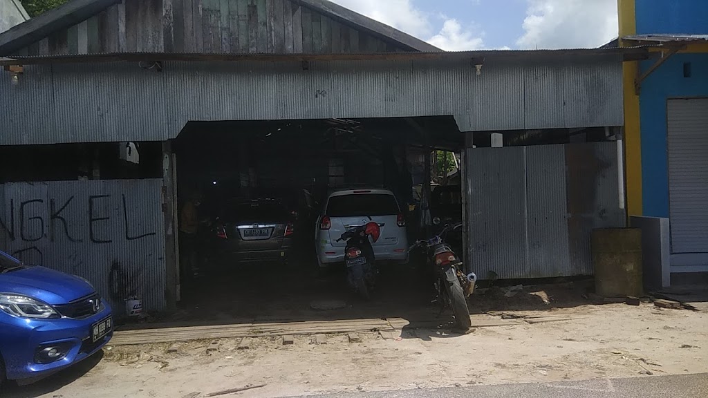Bengkel mobil arab
