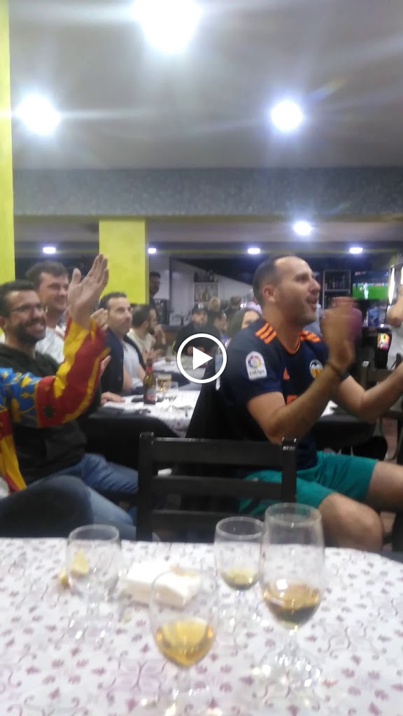 Los Remos Bar-Restaurante — Videos