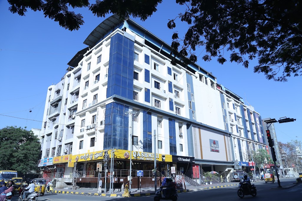 Hotel Tourist Plaza